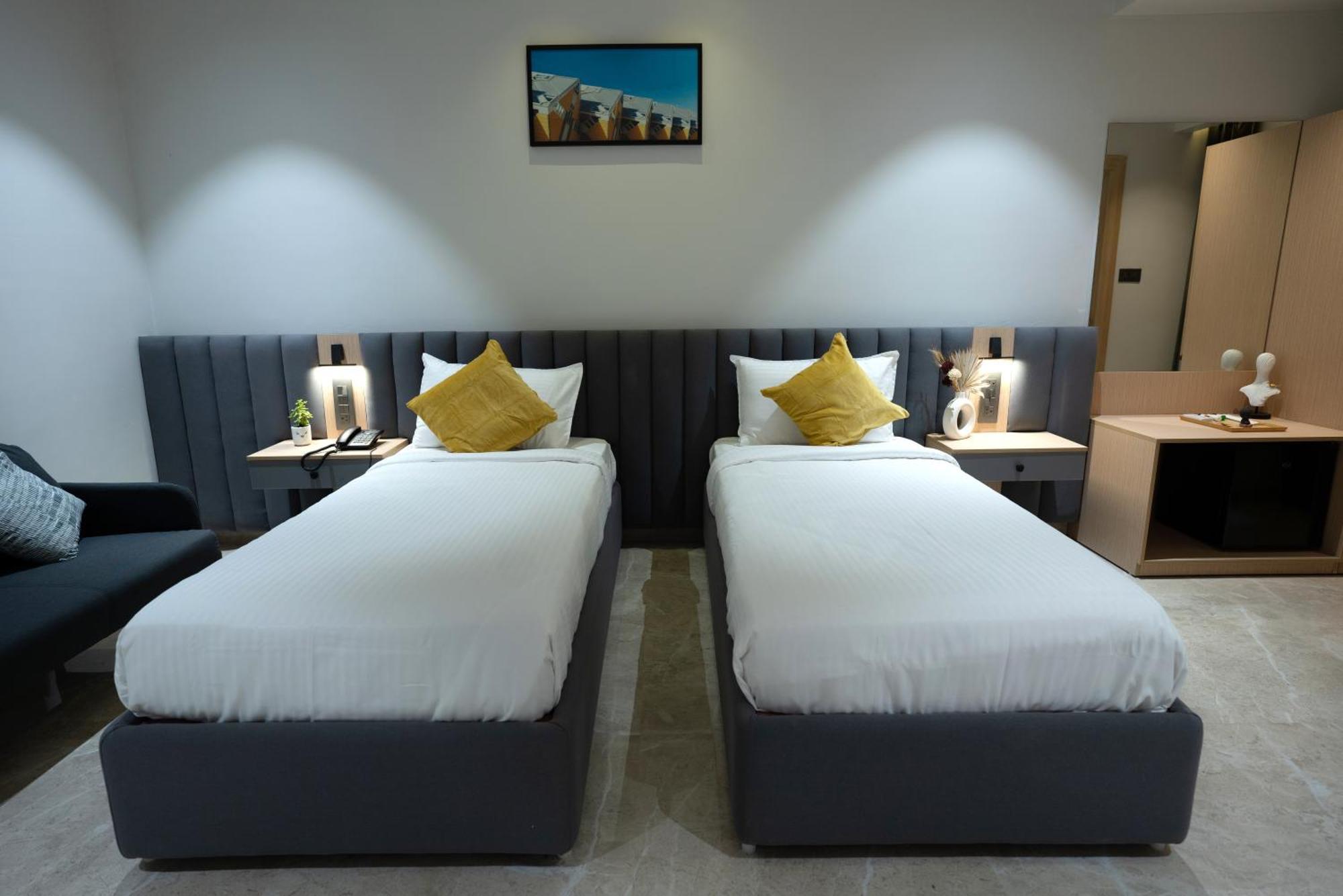Hotel Kyzen Hitech City- Your Zenly Stay Hyderabad Exterior photo